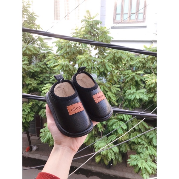 [sẵn] Giày lót lông chống nước dễ thương cho bé trai bé gái (K043)