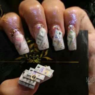 Miếng dán nail. 20k /20 tờ