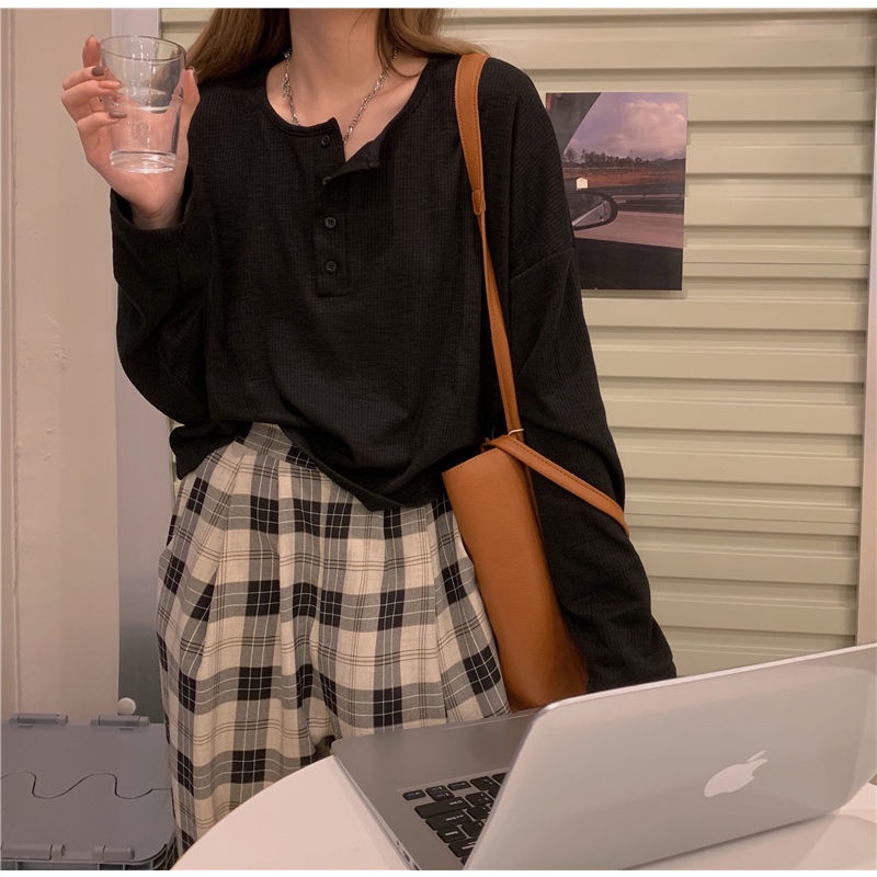 Áo thun trắng tay dài dáng rộng phong cách thời trang Hàn Quốc mới năm 2021