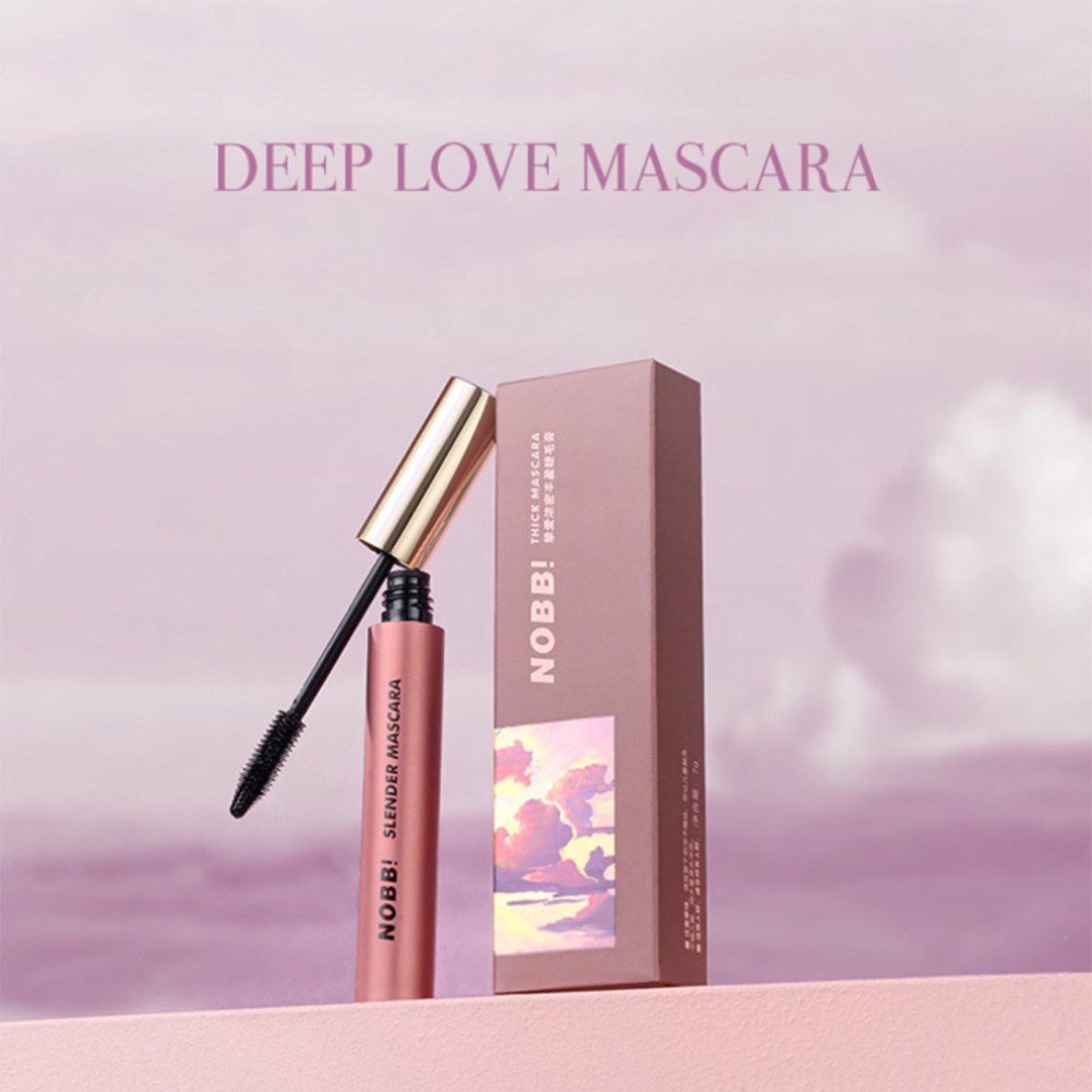 Mascara màu đen chống thấm nước và mồ hôi lâu trôi dễ lên màu
 | BigBuy360 - bigbuy360.vn