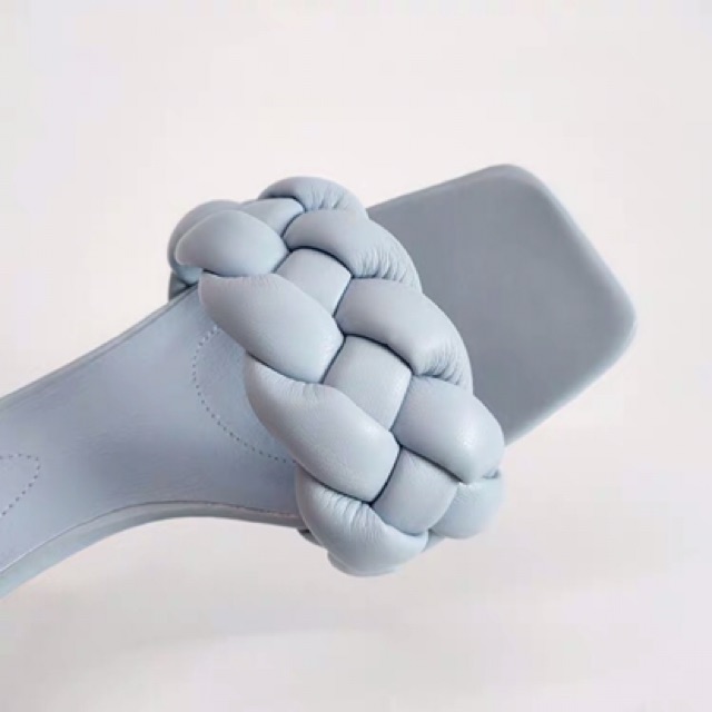 Guốc da quai tết Stradi.varus