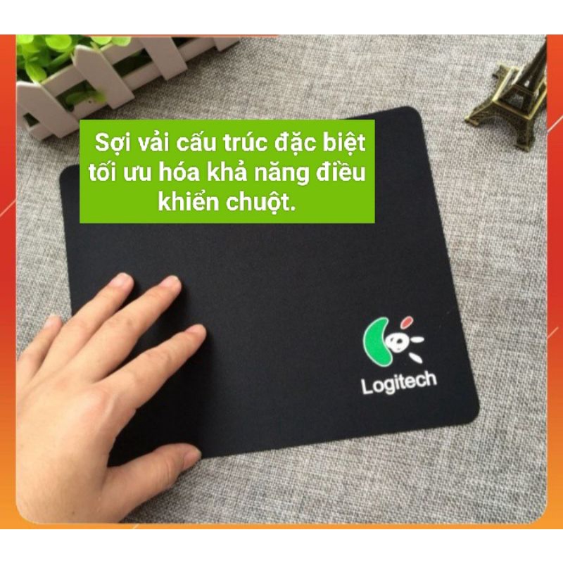 Lót chuột Logitech .