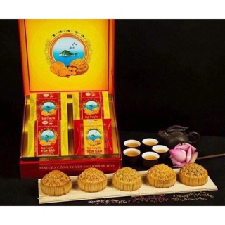 Bánh trung thu yến sào khánh hoà cao cấp