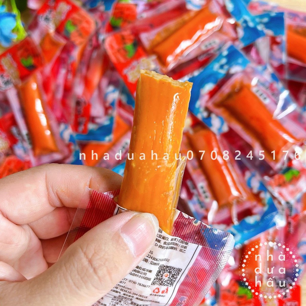 Một gói ăn vặt nội địa thanh cua cay BX Hongkong gói 16g | BigBuy360 - bigbuy360.vn