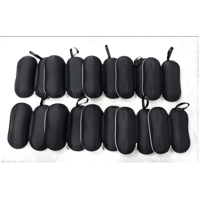 Hộp đựng kính hình hạt đậu siêu sang sịn mịn đây ạ