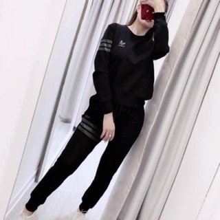 Set bộ thể thao nữ