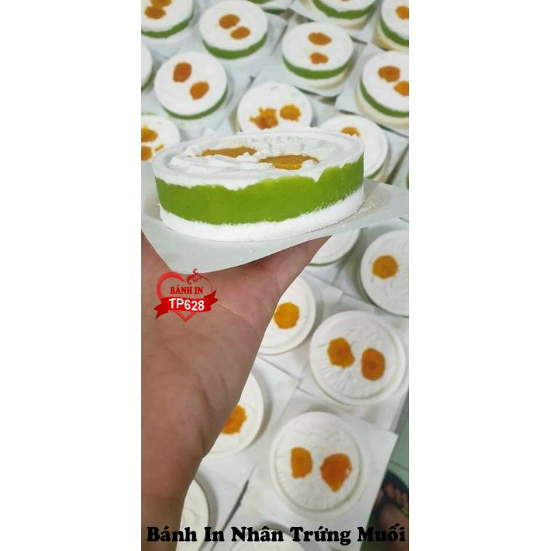 Bánh In Nhân Trứng Muối