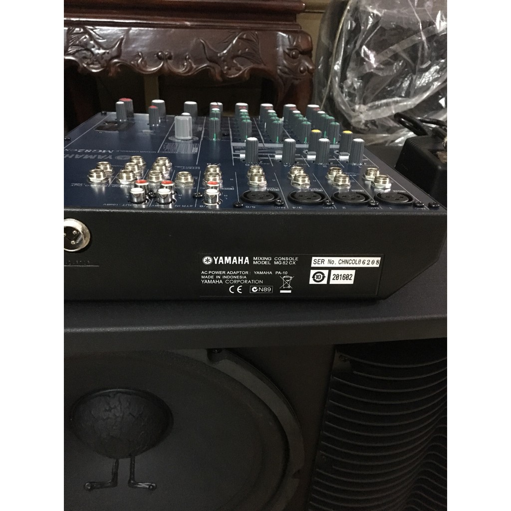 Bàn mixer Yamaha MG82CX