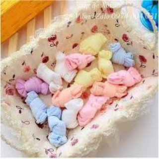Tất kẹo cho bé sơ sinh đến 1 tuổi