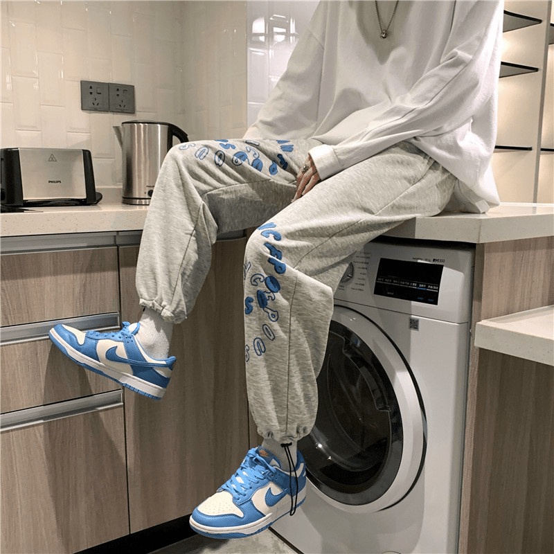 Quần Jogger Nam Chất Liệu Nỉ POUS Cao Cấp 3 Màu Có Dây Rút Chân Phối Hình Chữ 3D Đẹp Form Rộng Thoải Mái Phối Đồ Trent [