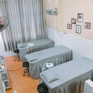 Ga trải giường spa màu ghi.