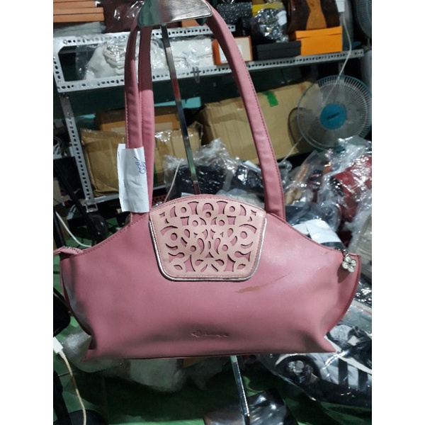 Túi và kính kh area phungtrinh