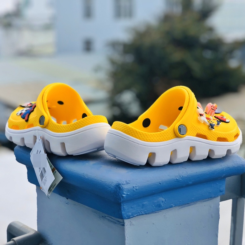 Dép Sục crss duet Vàng đế trắng FREESHIP Tặng 12 Jitbitz + Hộp Có Logo, Tag, Bao Bì