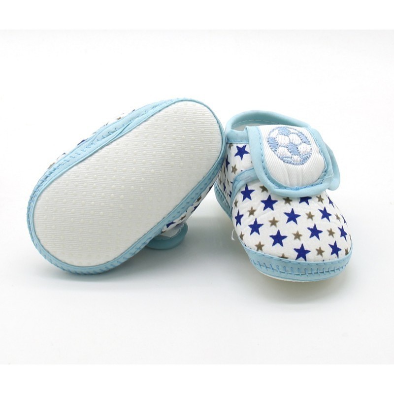 Đôi giày chống trượt họa tiết ngôi sao dễ thương cho em bé