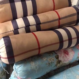 Ruột gối ôm kẻ sọc
