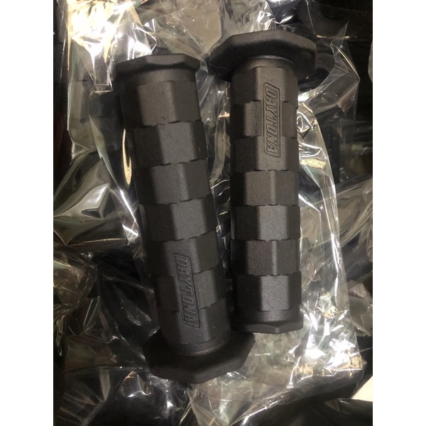 Bugi 3 chấu nhật