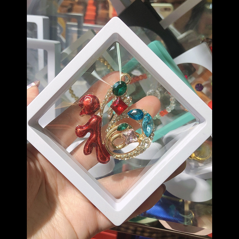 Hộp đựng trang sức hình vuông trong suốt dùng làm quà tặng | BigBuy360 - bigbuy360.vn