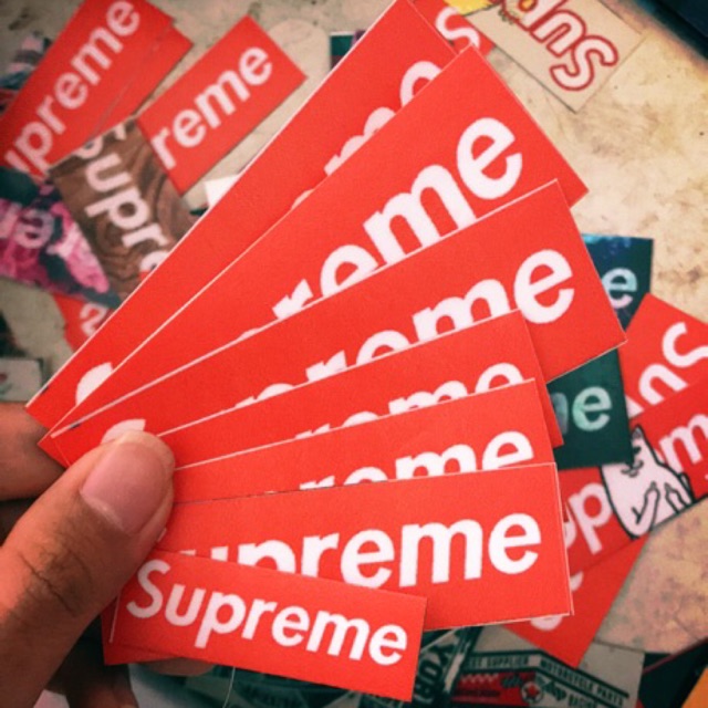 Sticker supreme lẻ dán nón bảo hiểm vali laptop