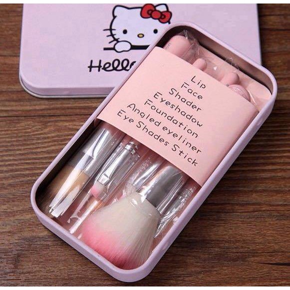 Bộ cọ Hello Kitty 7 cây hộp thiếc