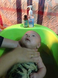 Dầu tắm CBA