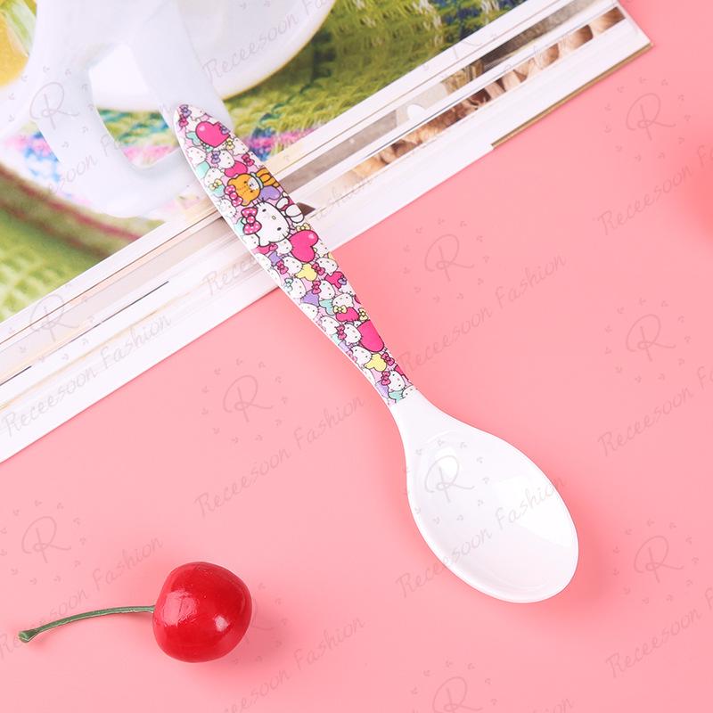 Muỗng ăn cơm trang trí hình Hello Kitty dành cho bé