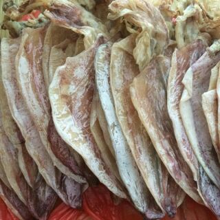 Mực size nhí 500k/kg