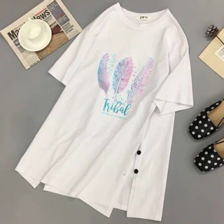 Áo phông xẻ tà đính khuy