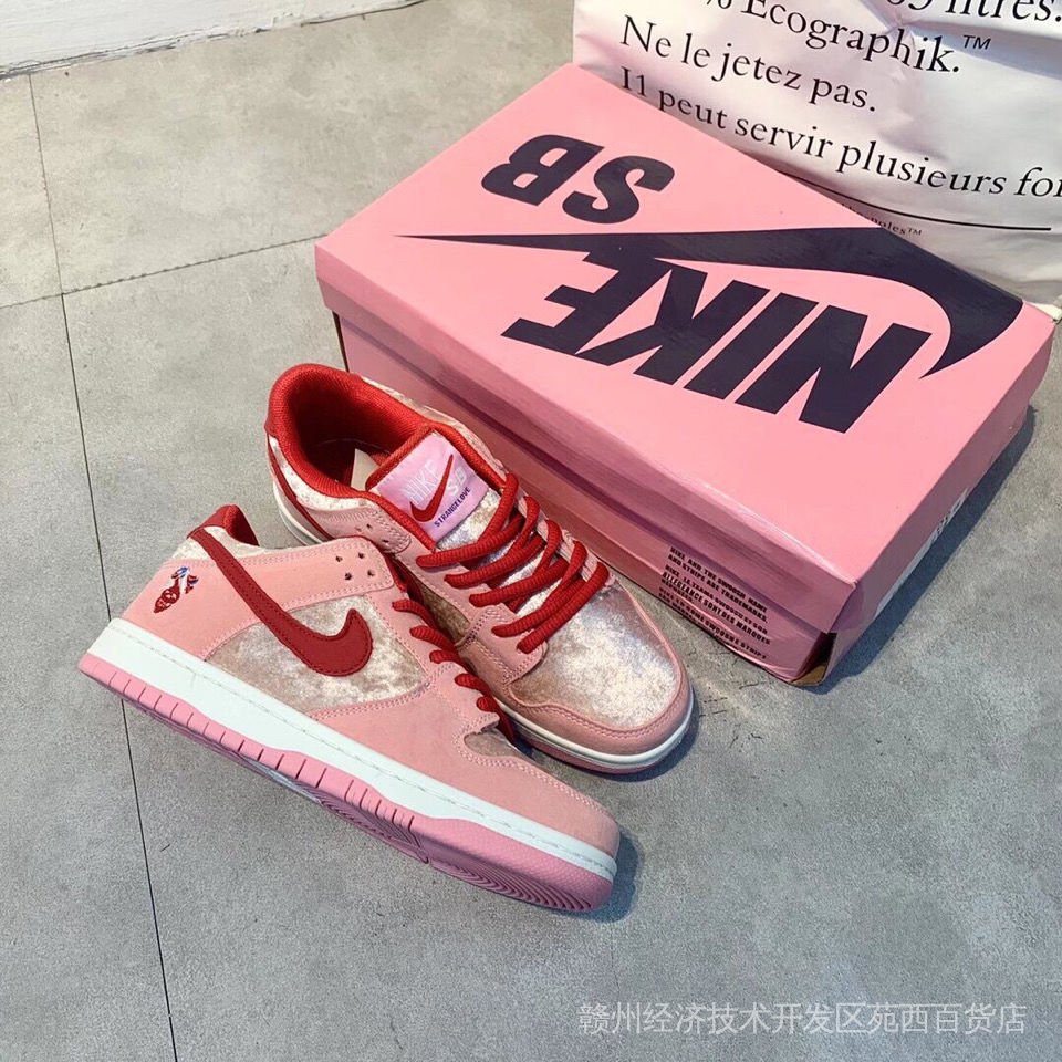 SB Dunk Low Pro Low-top Valentine's Day limited men's and women's fashion shoes student high school sneakers N6LL