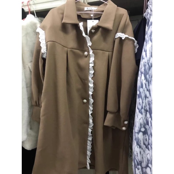 Áo khoác dáng dài phong cách Lolita