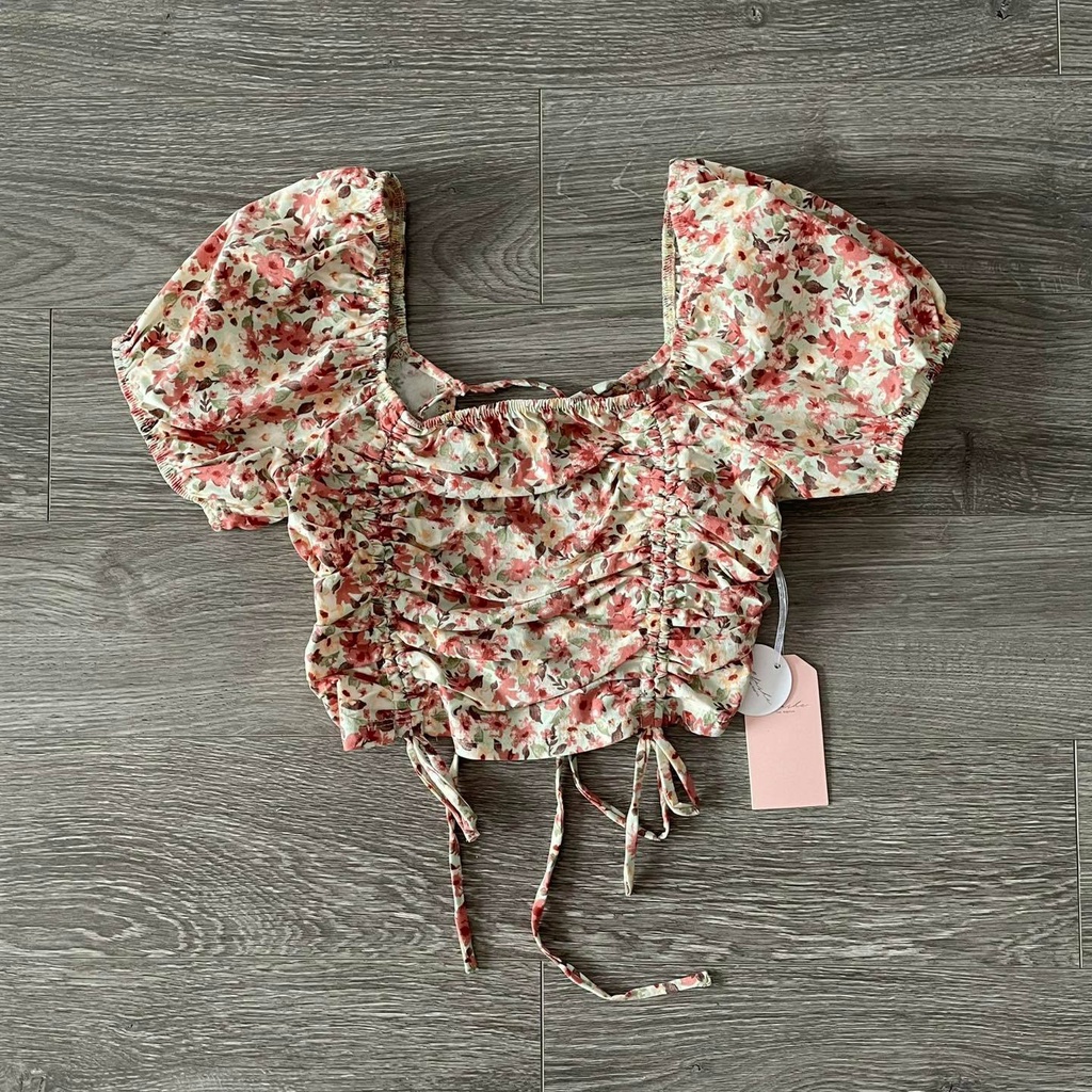 Áo croptop BLASHE hoa nhí đan lưng KAMI