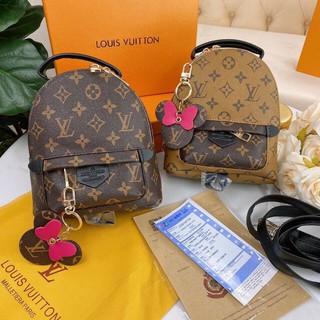 balo lv tặng kèm móc khóa mickey