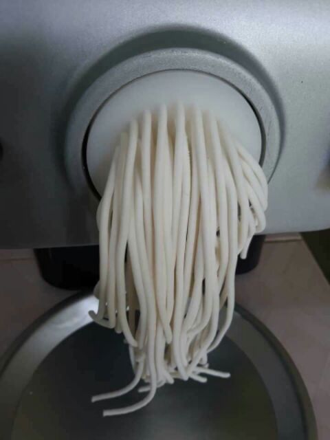 Máy làm mỳ/bún tươi Philips Đức