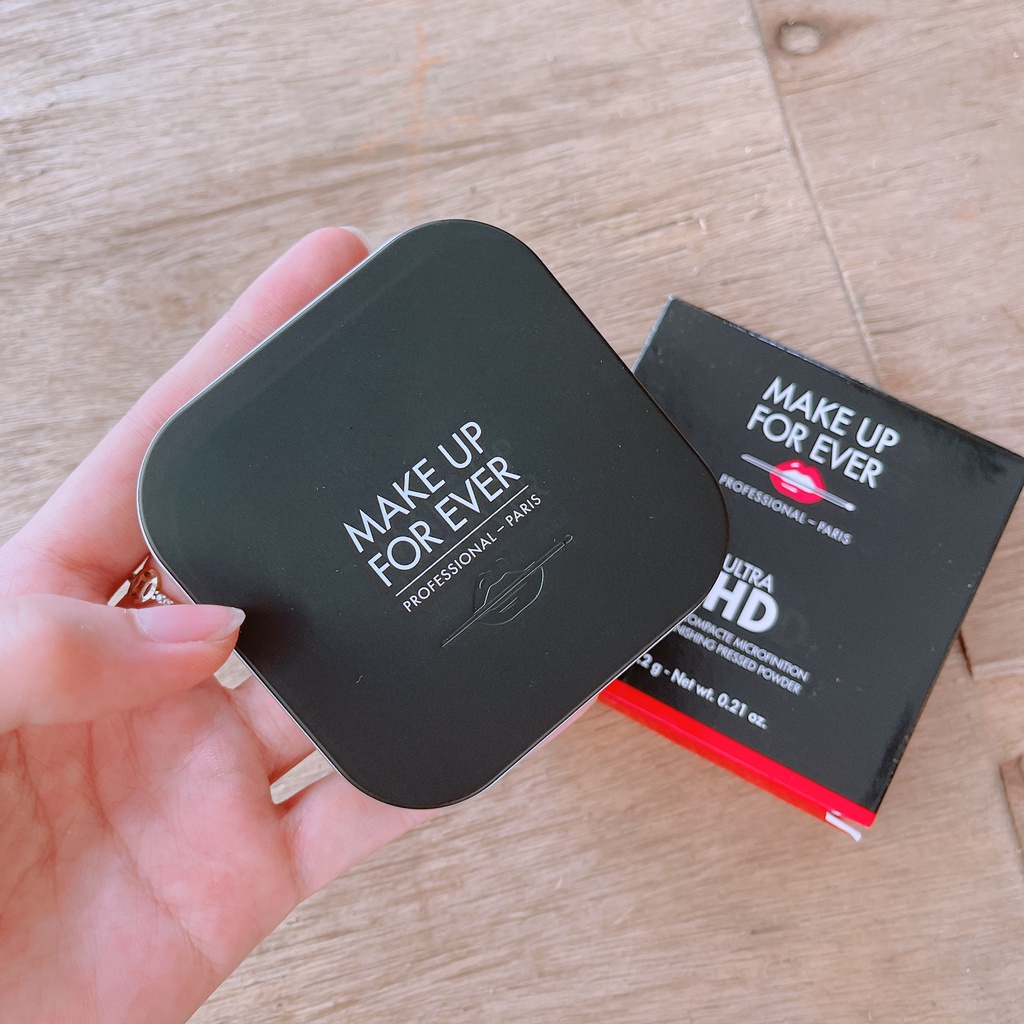 Phấn phủ kiềm dầu dạng nén Make Up For Ever Ultra HD Microfinishing Loose Powder 6.2g