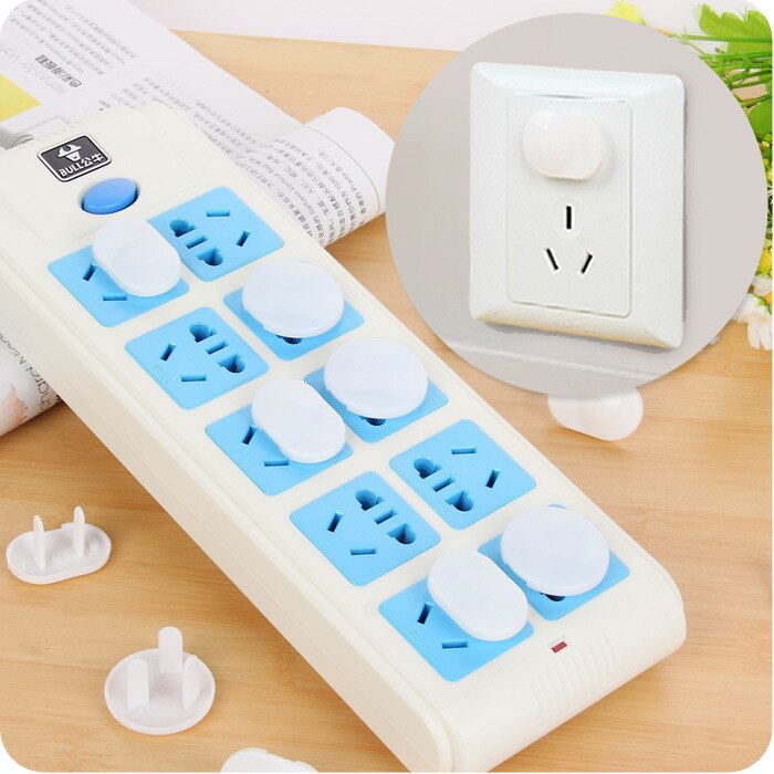 Set 20/ 40 nút cắm ổ điện an toàn cho bé 2/ 3 chân cắm