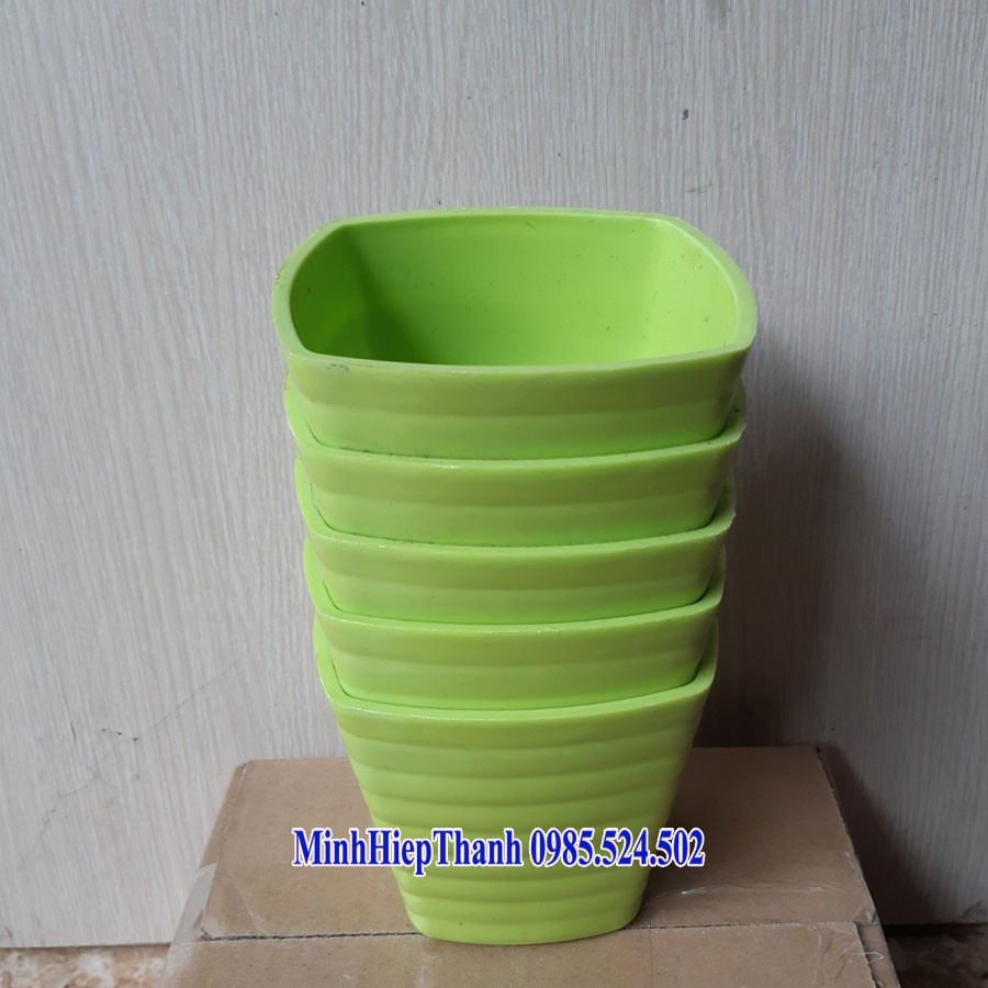 chậu nhựa vuông cao cấp trồng cây cạnh 10,5cm