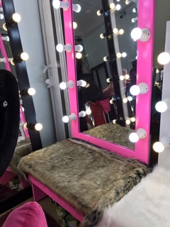 THẢM LÔNG TRẢI BÀN MAKEUP