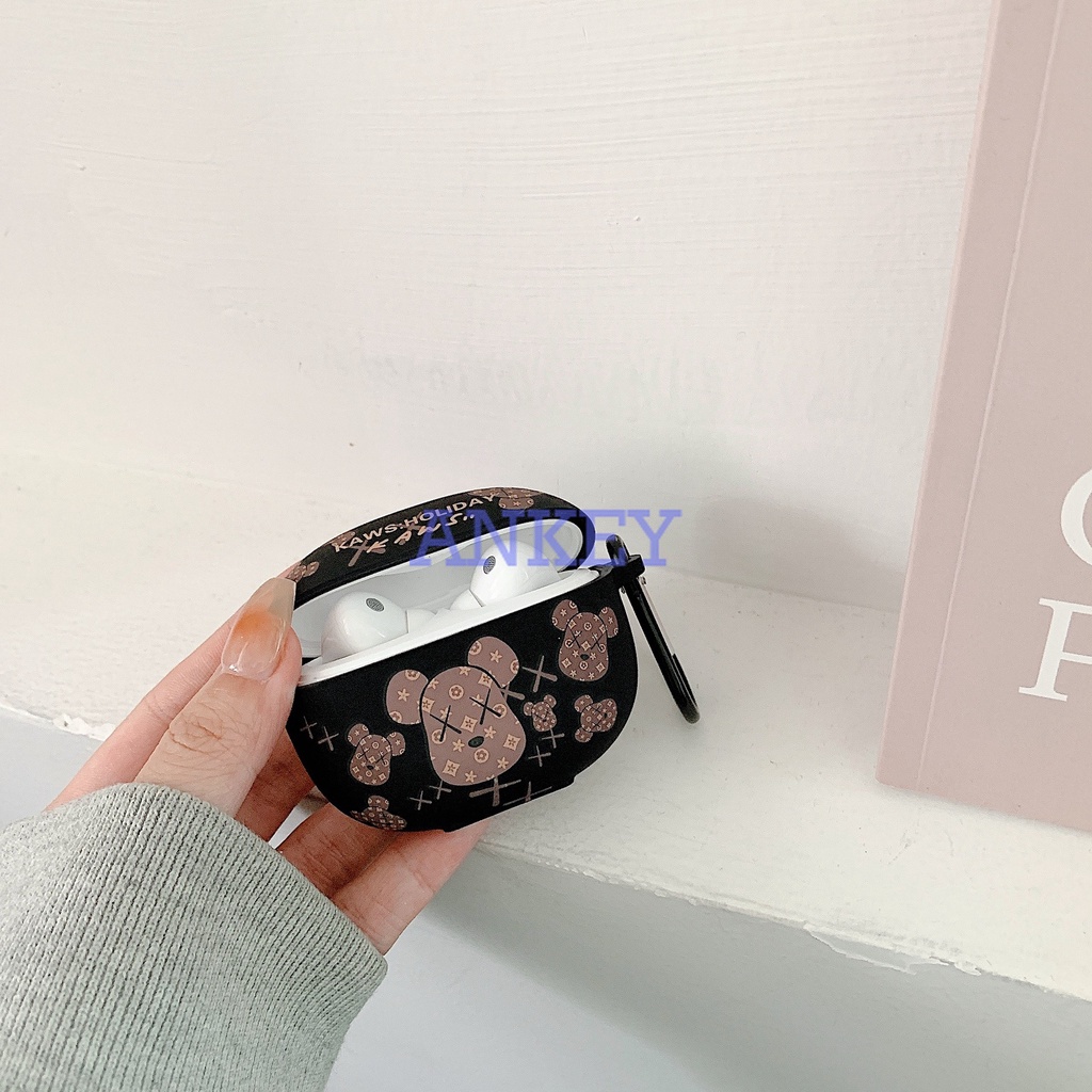 Xiaomi Buds 3 / 3T Pro Vỏ Bảo Vệ Hộp Sạc Tai Nghe Bằng Silicon Họa Tiết Hoạt Hình Chú Gấu Dễ Thương Chống Sốc/ Thấm Nước/ Sốc Kèm Móc Treo Tiện Dụng
