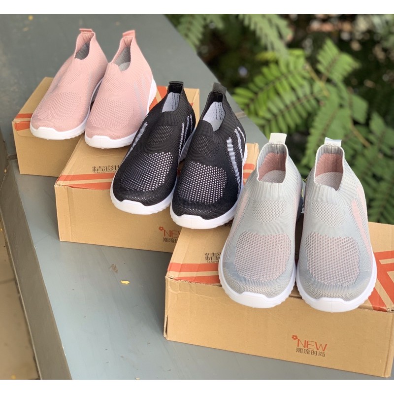 Giày slip on