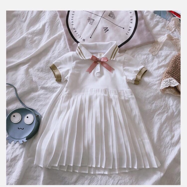 Đầm xếp ly bé gái