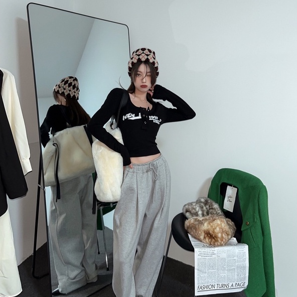 Áo dệt kim tay dài dáng ôm ngắn phong cách Mỹ cổ điển quyến rũ thời trang mùa thu 2022 cho nữ