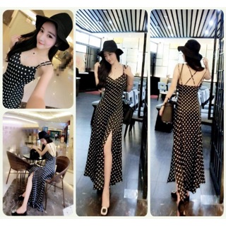 Đầm maxi chấm bi xẻ tà