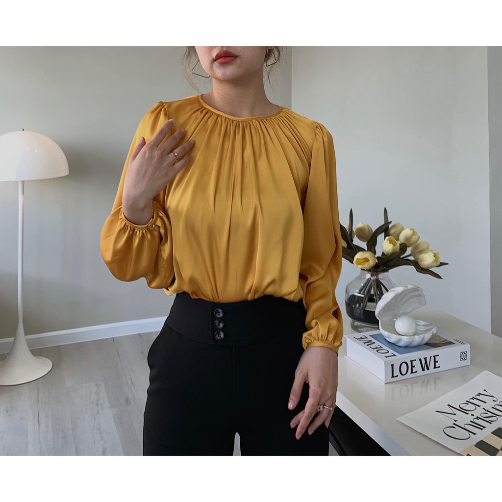 Áo lụa cổ nhún tay phồng