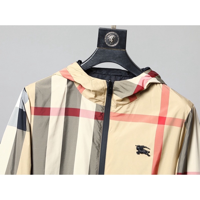 Áo khoác gió nam có mũ thương hiệu Burberry BBR thiết kế có thể mặc được hai mặt