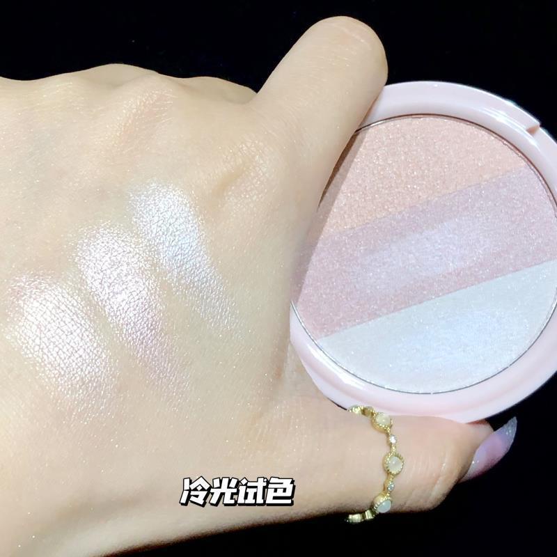 Bảng Phấn Má Hồng/Tạo Khối Màu Bạc Hà Ngọt Ngào