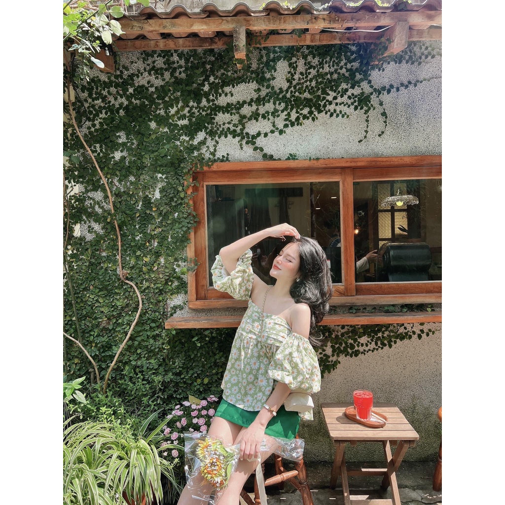 [Mã 44FASHIONSALE1 giảm 10K đơn 50K] Set áo hoa trễ vai cúc họa mi quần đùi nữ xinh xắn BN754