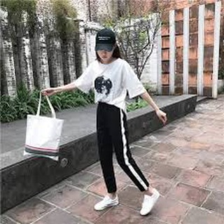Quần thể thao một sọc trắng to thẳng chân tôn dáng