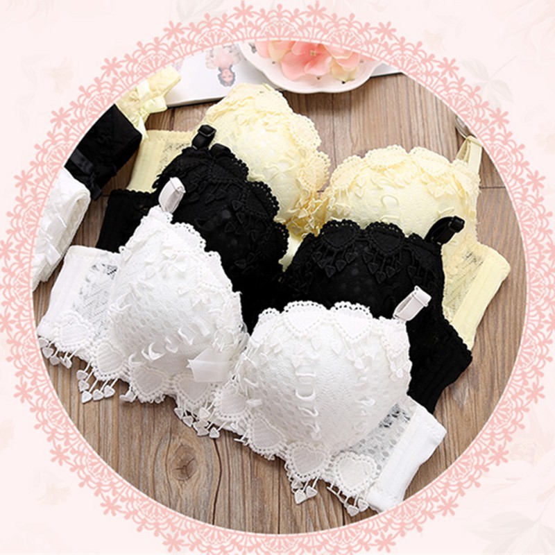 Bộ đồ lót gồm áo lót 2 dây có đệm nâng ngực và quần lót cotton spandex phối ren họa tiết hoa quyến rũ cho nữ