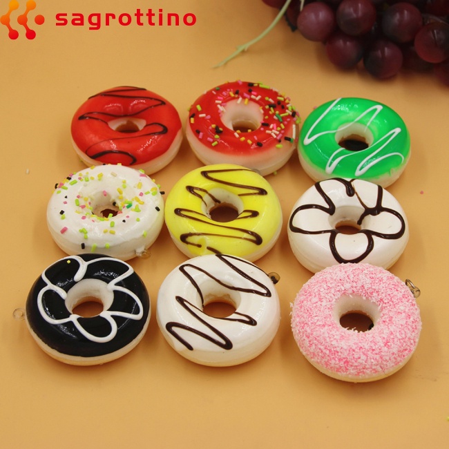 Mô hình bánh donut giả mềm nhiều màu dùng trang trí nhà cửa