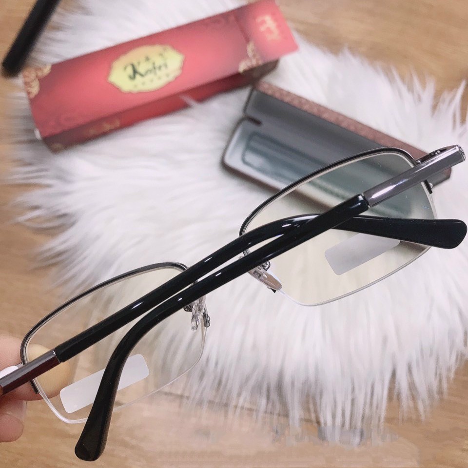 Kính viễn thị  dành cho nam và nữ xẻ viền cước tròng kính chống xước chống ánh sáng xanh