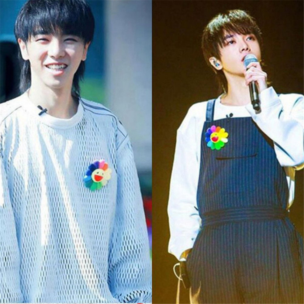 Phụ kiện cài ví thiết kế hình bông hoa nhiều màu chất liệu lông nhung